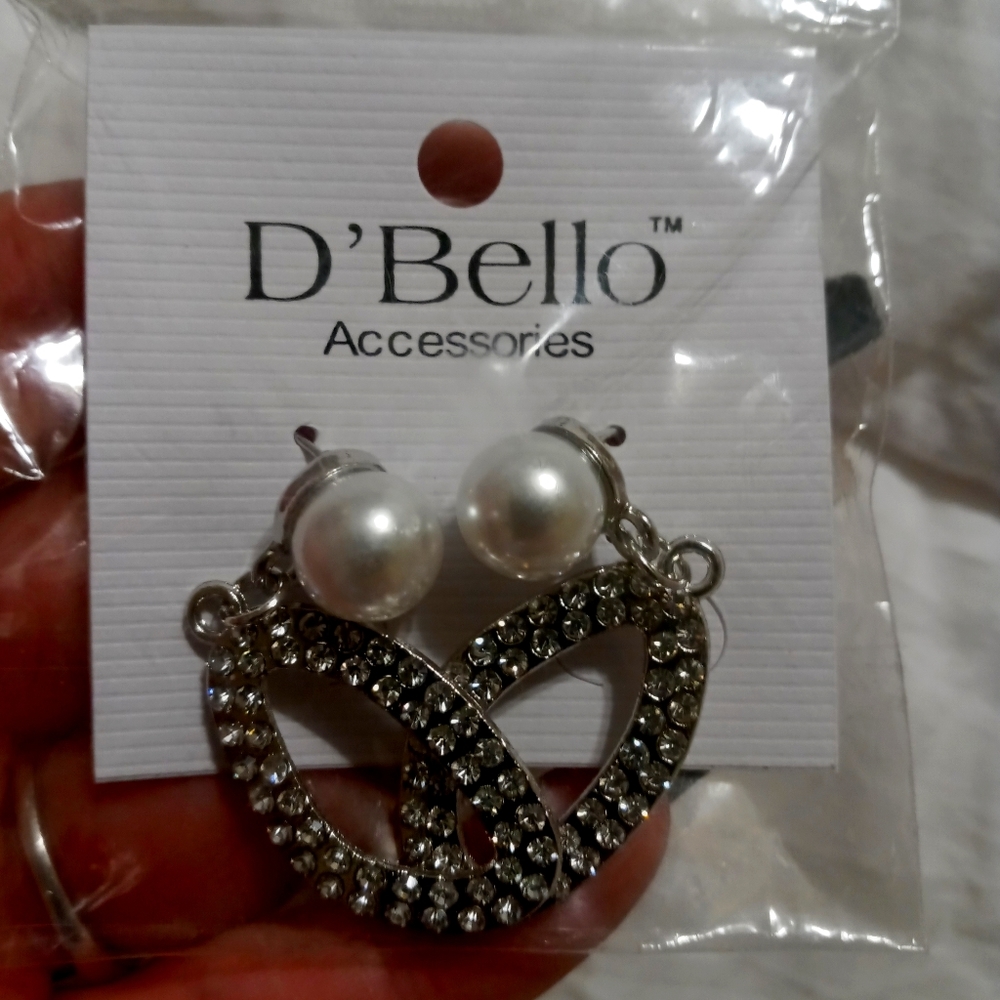 Earrings 🚨